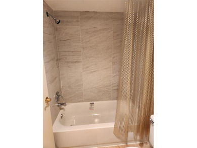 DIRECT OCEAN VIEWS. SOUTHEAST CORNER APT. 2/2 BEDROOM SPLIT WITH