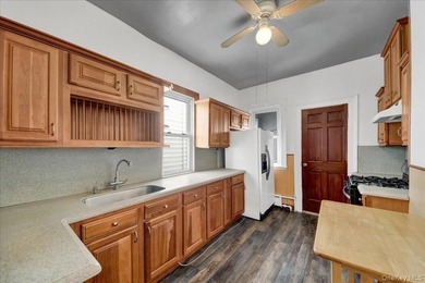 Potential rental income of approximately $10,00 per month makes - photo 19
