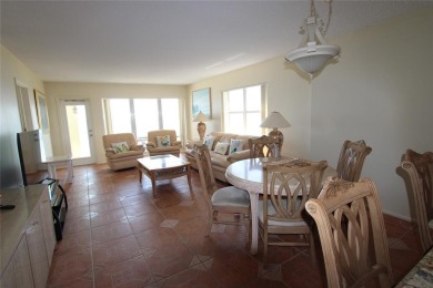 DIRECT OCEAN VIEWS. SOUTHEAST CORNER APT.  2/2 BEDROOM SPLIT