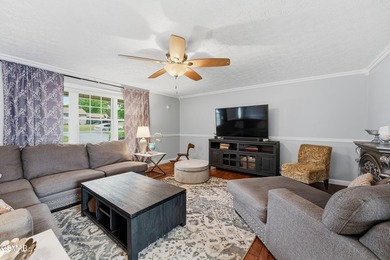 Welcome home to this charming one-level stone front ranch - photo 5