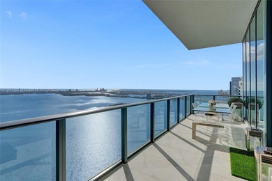 Penthouse Palace in the Sky-Breathtaking Views of Biscayne Bay &
