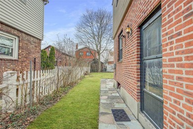 Welcome to this lovely 3 bed, 2 bath home located in the - photo 26