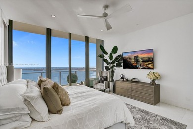 Penthouse Palace in the Sky-Breathtaking Views of Biscayne Bay &