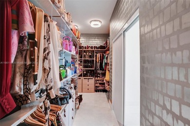 Penthouse Palace in the Sky-Breathtaking Views of Biscayne Bay &