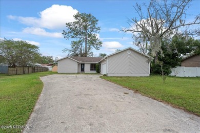 Doctors Lake Home For Sale in Orange Park Florida