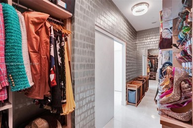 Penthouse Palace in the Sky-Breathtaking Views of Biscayne Bay &