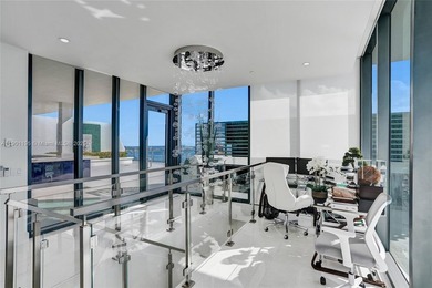 Penthouse Palace in the Sky-Breathtaking Views of Biscayne Bay &