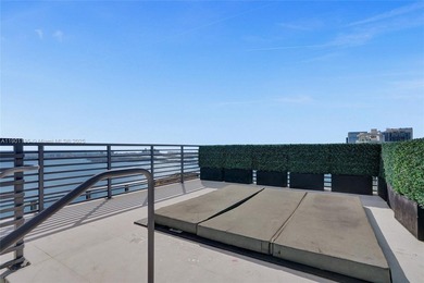 Penthouse Palace in the Sky-Breathtaking Views of Biscayne Bay &