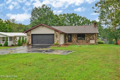 Lake Home For Sale in Crossville, Tennessee