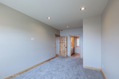 Welcome to ''Grandview 'Jumbo' Condos'', a fusion of luxury and - photo 12