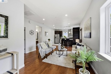Welcome Home to 307 Dana St! This Property has been completely - photo 18