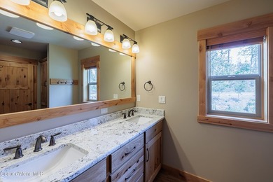 Welcome to ''Grandview 'Jumbo' Condos'', a fusion of luxury and - photo 18