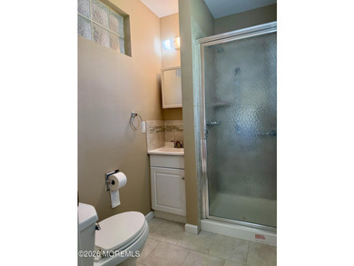 Freshly painted extremely clean lakeview model. 2 bedrooms 2 - photo 21