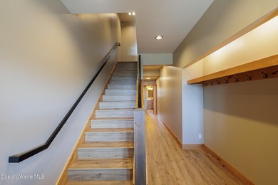 Welcome to ''Grandview 'Jumbo' Condos'', a fusion of luxury and - photo 22