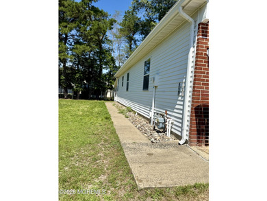 Freshly painted extremely clean lakeview model. 2 bedrooms 2 - photo 24