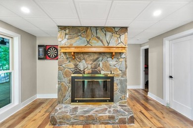 Stunning fully remodeled home presents like new construction - photo 27