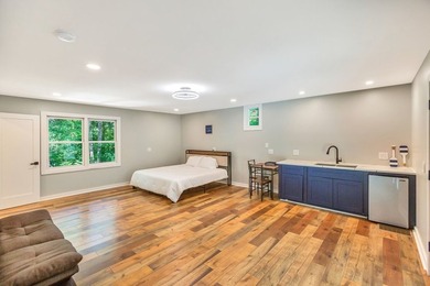 Stunning fully remodeled home presents like new construction - photo 32