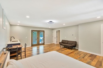 Stunning fully remodeled home presents like new construction - photo 33