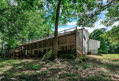 Stunning fully remodeled home presents like new construction - photo 45