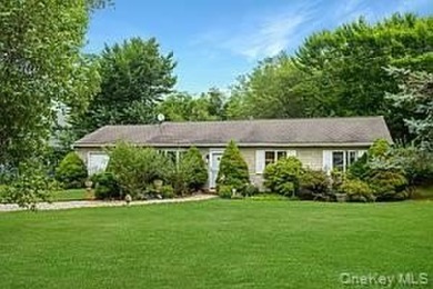 (private lake, pond, coastal) Home Sale Pending in Montauk New York