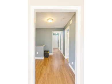 Welcome to comfortable living in the gated community of Thousand - photo 12
