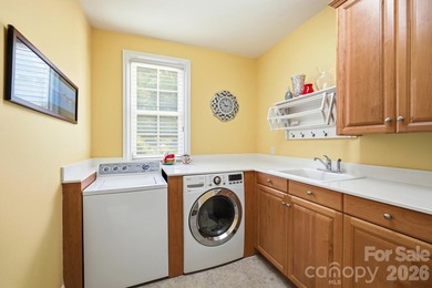 This exceptional 5,200+ square-foot waterfront residence offers - photo 17
