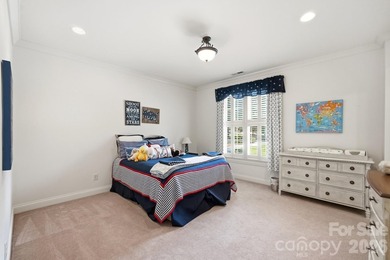This exceptional 5,200+ square-foot waterfront residence offers - photo 19
