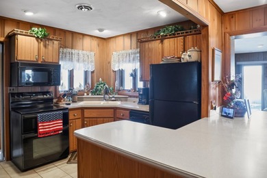 Welcome to this exceptionally well-maintained 3-bedroom, 2-bath - photo 20
