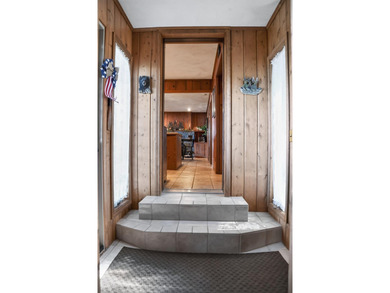 Welcome to this exceptionally well-maintained 3-bedroom, 2-bath - photo 27