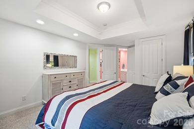 This exceptional 5,200+ square-foot waterfront residence offers - photo 31
