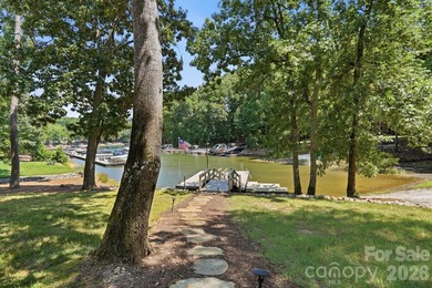 This exceptional 5,200+ square-foot waterfront residence offers - photo 41