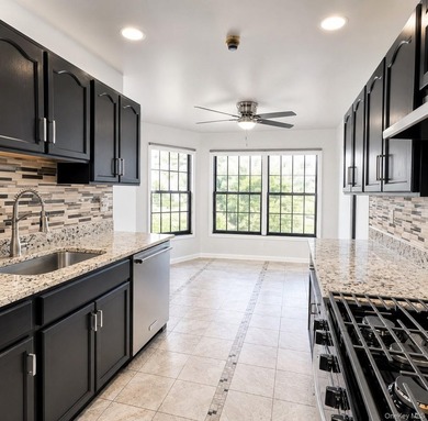 Experience waterfront luxury living in this beautifully - photo 4