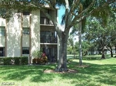 (private lake, pond, creek) Condo For Sale in Fort Myers Florida