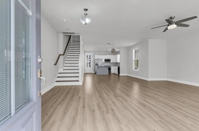 Don't miss this fantastic opportunity to own this stunning home - photo 6