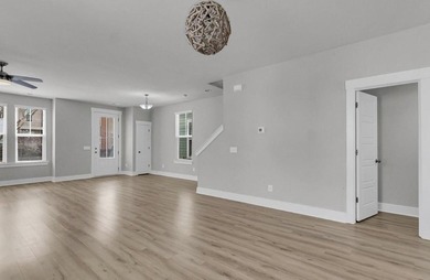 Don't miss this fantastic opportunity to own this stunning home - photo 10