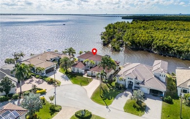 Caloosahatchee River Home For Sale in Cape Coral Florida
