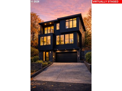 (private lake, pond, coastal) Home For Sale in Portland Oregon