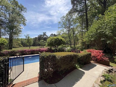 Experience golf course living in this beautifully positioned - photo 4