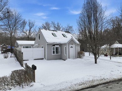 Mohawk River Home Sale Pending in Cohoes New York