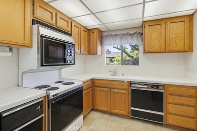 Great opportunity to own this lovely end-unit townhome priced - photo 11