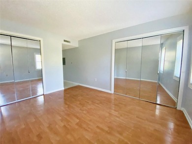 Come see this wonderful, first floor, corner, well-maintained - photo 18