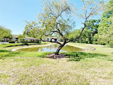 Come see this wonderful, first floor, corner, well-maintained - photo 21