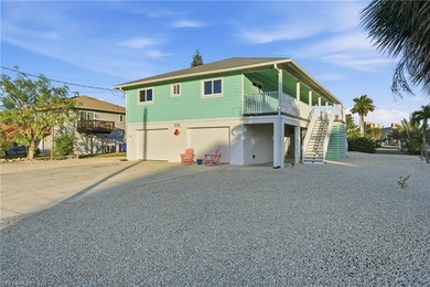Charming coastal retreat ideally located on the south end of - photo 37