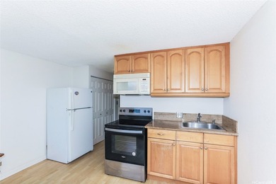 Welcome to Aloha Lani #1806, a rare opportunity to own a - photo 3