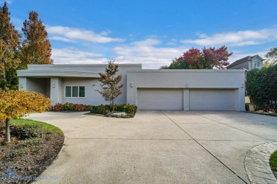 Lake Home For Sale in Northbrook, Illinois