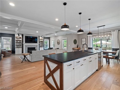 Welcome to this one of a kind newly custom built home in the - photo 9