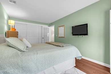 Completely Renovated & Move-In Ready Home with Designer Finishes - photo 14
