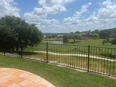 This charming 3/3 Villa has amazing golf course and Hill Country - photo 19