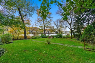 VILLAGE OF ROSLYN. Welcome to 80 E. Broadway, where timeless - photo 26