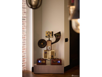 Behold the Bold! Welcome to an Art collector's ultimate - photo 28